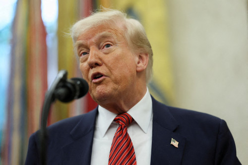 2025-06-03T100507Z_1_LYNXNPEL520DW_RTROPTP_4_USA-TRUMP-TARIFFS-CHINA