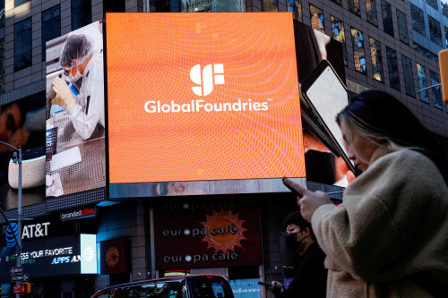 2025-06-04T123849Z_1_LYNXNPEL530MH_RTROPTP_4_CHIPS-GLOBALFOUNDRIES