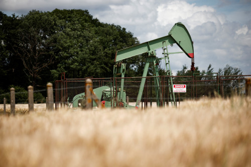 2025-06-13T235112Z_1_LYNXMPEL5C17A_RTROPTP_4_GLOBAL-OIL