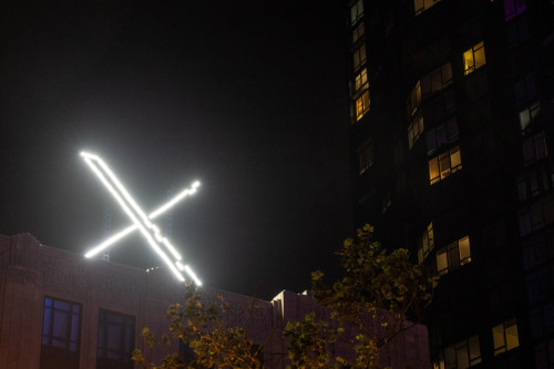 2025-07-02T141311Z_1_LYNXMPEL610N9_RTROPTP_4_TWITTER-MUSK-X-SIGN