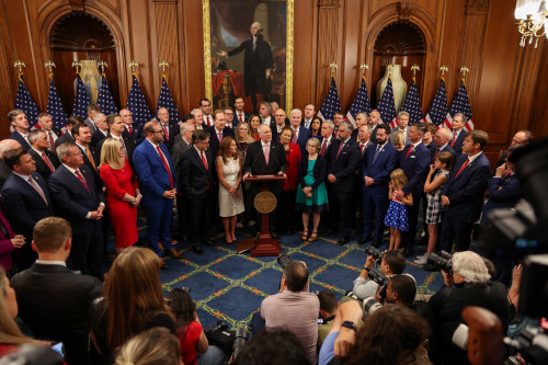 2025-07-03T194228Z_1_LYNXMPEL6215C_RTROPTP_4_USA-CONGRESS-TAX
