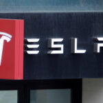 2025-07-15T153004Z_1_LYNXMPEL6E0PL_RTROPTP_4_FRANCE-TESLA