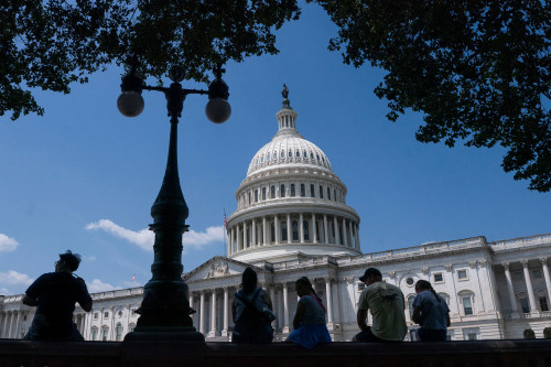 2025-07-15T203614Z_3_LYNXMPEL6E0X2_RTROPTP_4_USA-CONGRESS-TAX