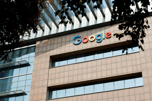 2025-07-30T172615Z_2_LYNXMPEL6T0UD_RTROPTP_4_GOOGLE-DATA-CENTRE-INDIA