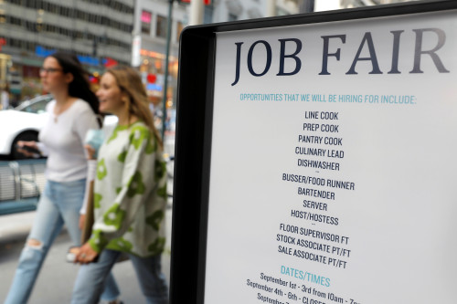 2025-08-01T125727Z_1_LYNXMPEL7022Q_RTROPTP_4_USA-ECONOMY-RECOVERY-UNEMPLOYMEN