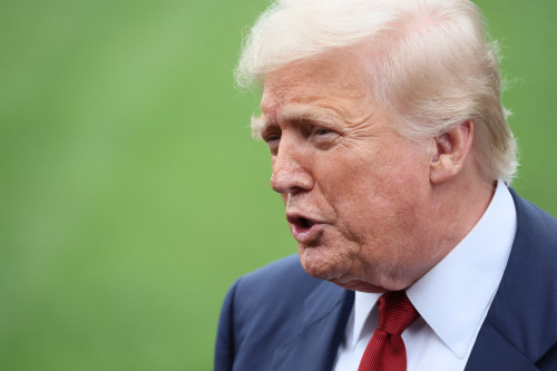 2025-08-07T200554Z_2_LYNXMPEL7613P_RTROPTP_4_USA-TRUMP