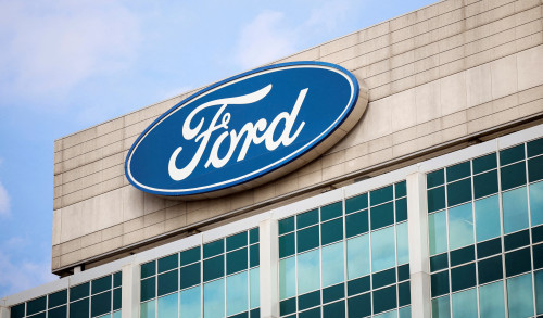 2025-08-11T143643Z_1_LYNXMPEL7A0HQ_RTROPTP_4_USA-AUTOS-FORD-EVS