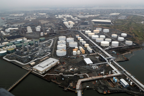 2025-08-14T152703Z_1_LYNXMPEL7D0P2_RTROPTP_4_GLOBAL-OIL