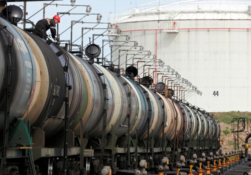 2025-10-03T154942Z_1_LYNXNPEL920PR_RTROPTP_4_OIL-OPEC