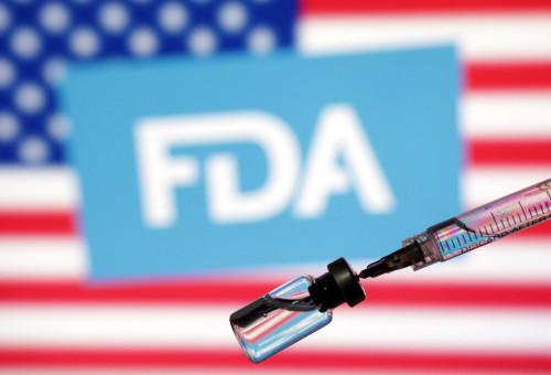 2025-10-03T190049Z_2_LYNXNPEL920QS_RTROPTP_4_USA-TRUMP-PHARMA-REGULATIONS