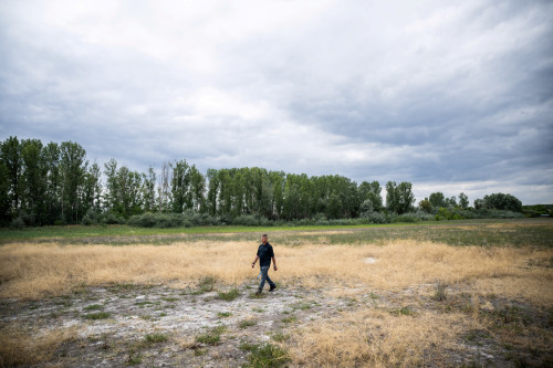 2025-10-30T140507Z_4_LYNXMPEL9T0PD_RTROPTP_4_CLIMATE-CHANGE-STATE-STREET-1