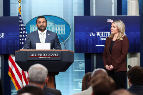 2025-11-12T202821Z_1_LYNXMPELAB17S_RTROPTP_4_USA-TRUMP