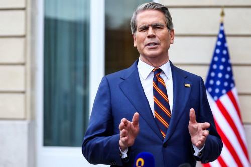 2026-03-19T132040Z_2_LYNXMPEM2I0V3_RTROPTP_4_USA-CHINA