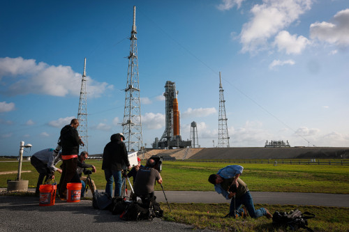 2026-03-30T160329Z_2_LYNXMPEM2T10T_RTROPTP_4_SPACE-MOON-ARTEMIS